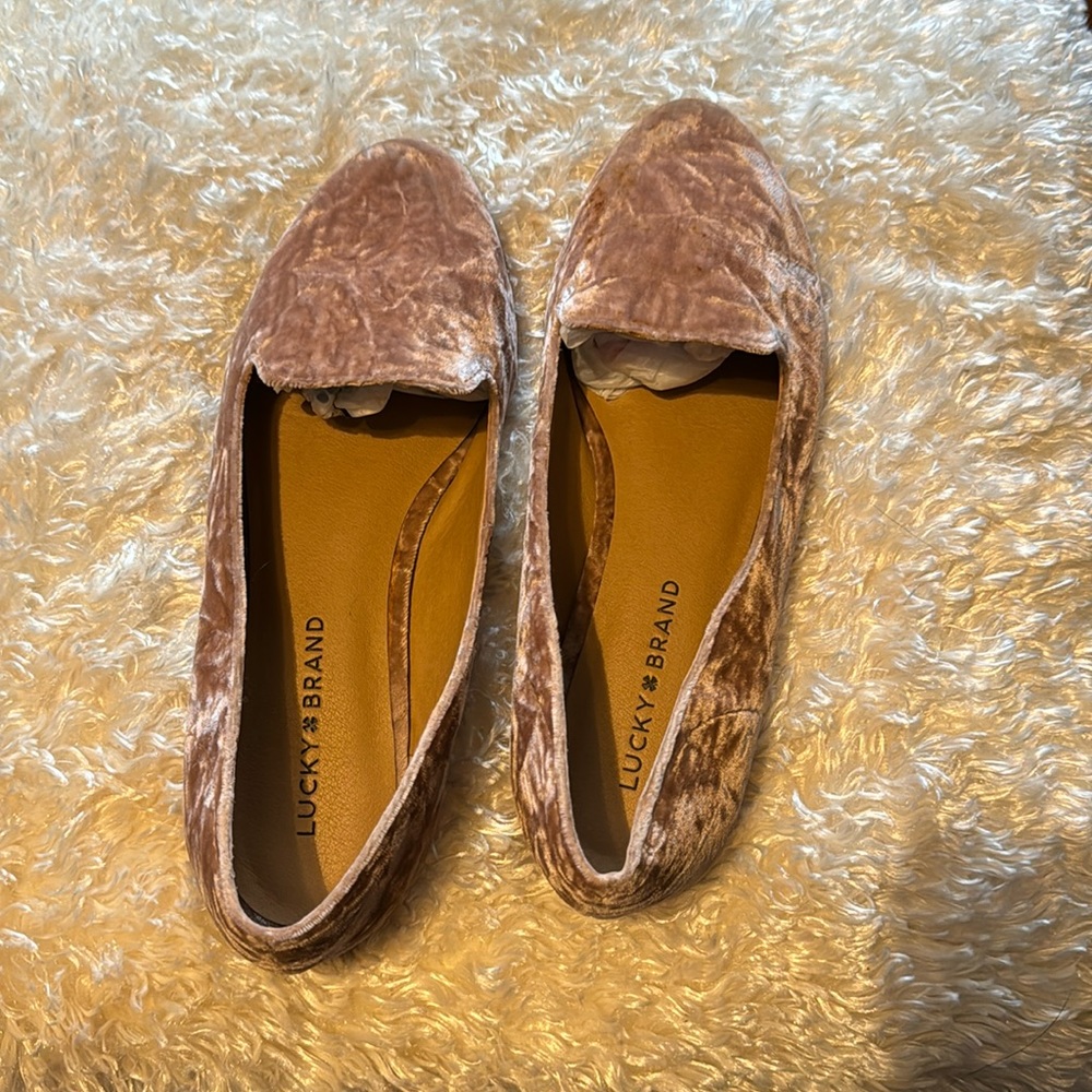 Pink distressed velvet loafer